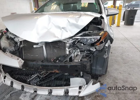 2018 Toyota Corolla L z USA, uszkodzony, nr VIN 2T1BURHEXJC022306